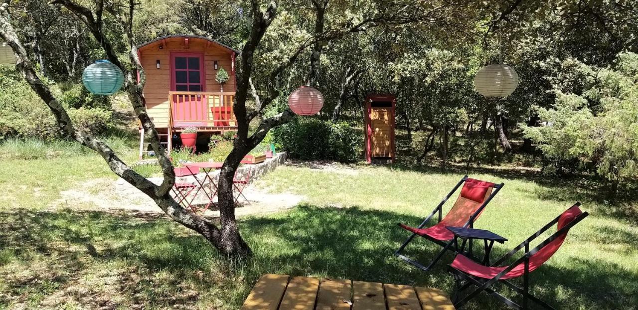 Roulotte Romantique Chauffee En Cevennes Monteils  Zewnętrze zdjęcie