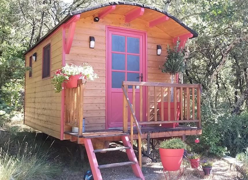 Roulotte Romantique Chauffee En Cevennes Monteils  Zewnętrze zdjęcie